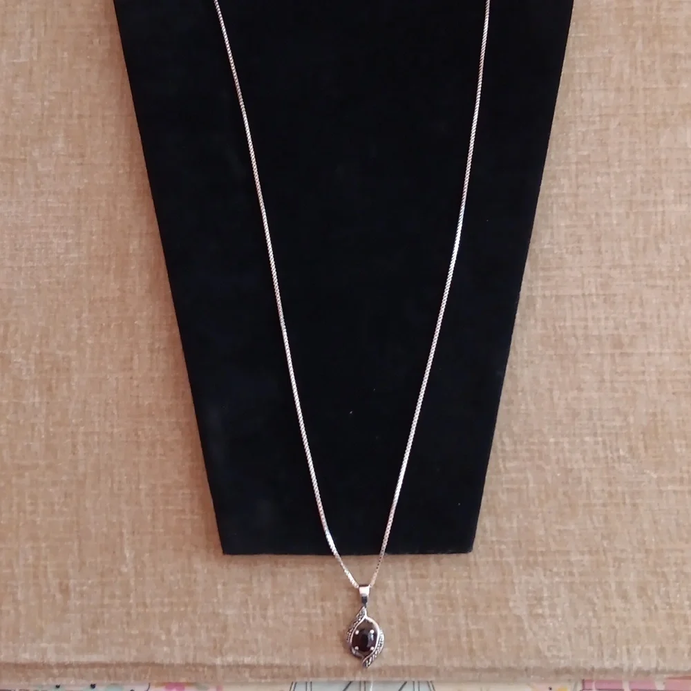 Sterling Silver Box Chain Glass Red Stone Marcasite Pendant Necklace